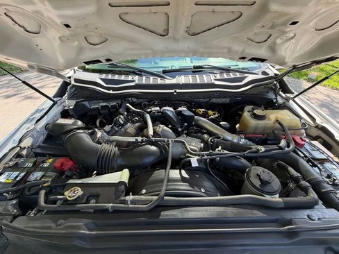 Used 2019 Ford F250 XLT AWD/4WD image 31