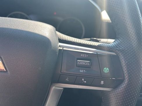 Used 2024 Mitsubishi Outlander SE image 15