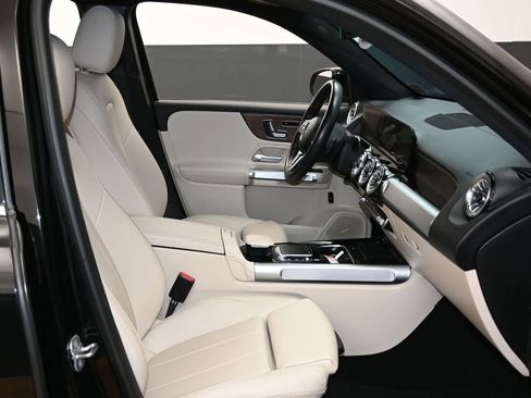 Used 2023 Mercedes-Benz EQB 300 4MATIC w/ Exclusive Package image 42