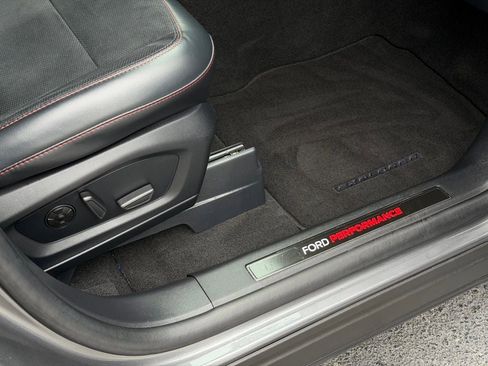 Certified 2025 Ford Explorer ST image 16