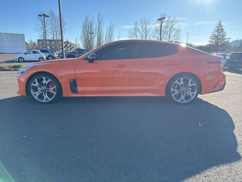 Used 2019 Kia Stinger GTS image 4