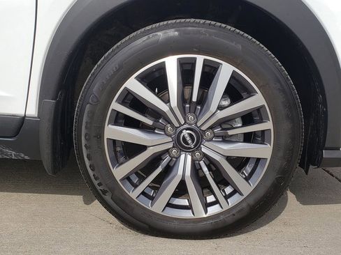 Used 2023 Nissan Kicks SV image 48