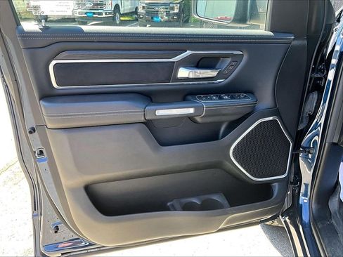 Used 2023 RAM 1500 Laramie AWD/4WD image 18