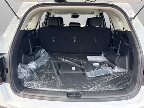 New 2026 Kia Sorento S FWD image 9