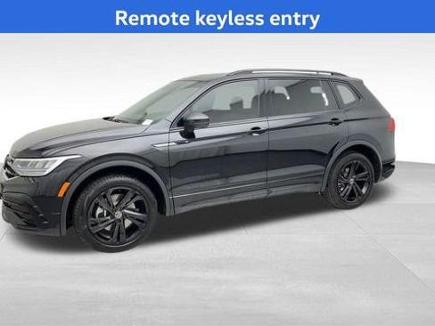 Used 2023 Volkswagen Tiguan SE R-Line image 7