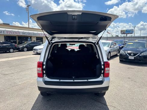 Used 2011 Jeep Patriot Sport w/ PWR Value Group image 24