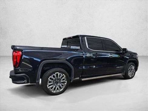 Used 2023 GMC Sierra 1500 Denali Ultimate AWD/4WD image 4