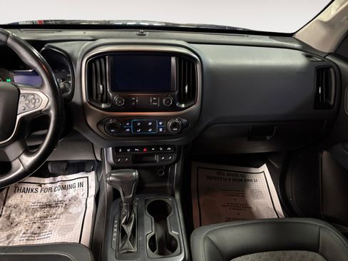 Used 2021 Chevrolet Colorado Z71 w/ Z71 Midnight Edition image 11