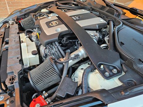 Used 2010 Nissan 370Z Touring w/ Sport Pkg image 34