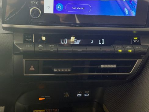 Used 2026 Toyota Camry SE FWD image 23