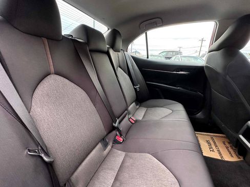 Used 2020 Toyota Camry LE image 23