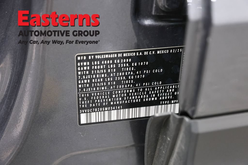 Used 2025 Volkswagen Taos SE AWD/4WD image 35