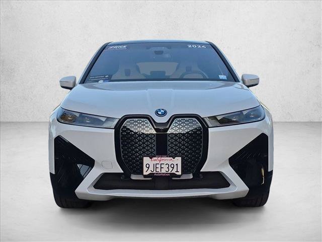 Certified 2024 BMW iX xDrive50 w/ Premium Package AWD/4WD image 2