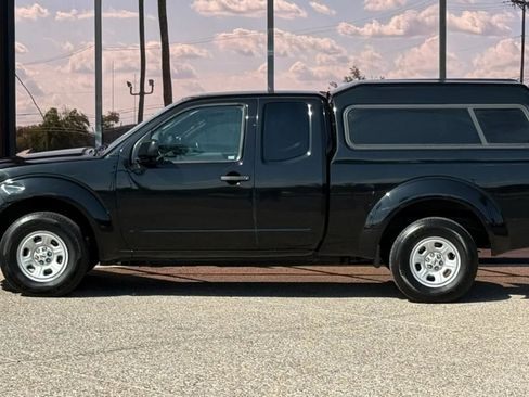 Used 2018 Nissan Frontier S RWD image 4