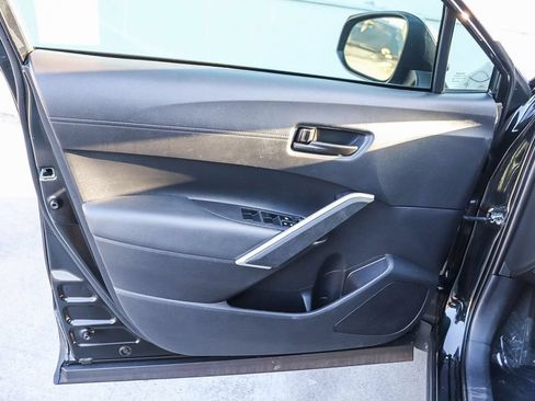 Used 2022 Toyota Corolla Cross LE FWD image 24