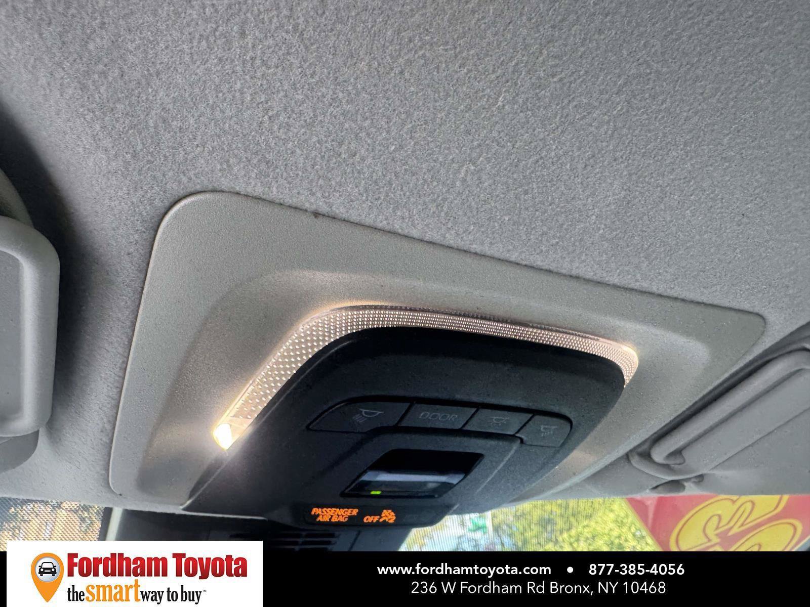 Used 2023 Toyota Corolla LE FWD image 28