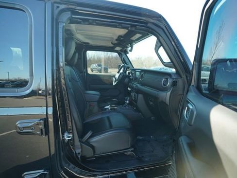 Used 2022 Jeep Wrangler Unlimited Sahara w/ Cold Weather Group image 20