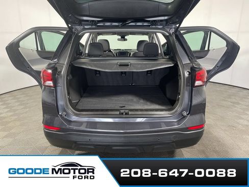 Used 2022 Chevrolet Equinox LS AWD/4WD image 21