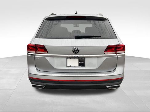 Used 2022 Volkswagen Atlas SE image 6
