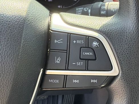 Used 2021 Toyota Sienna LE image 22