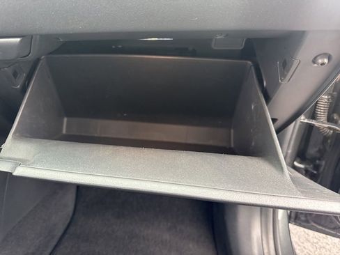 Used 2023 Kia Niro EX image 13