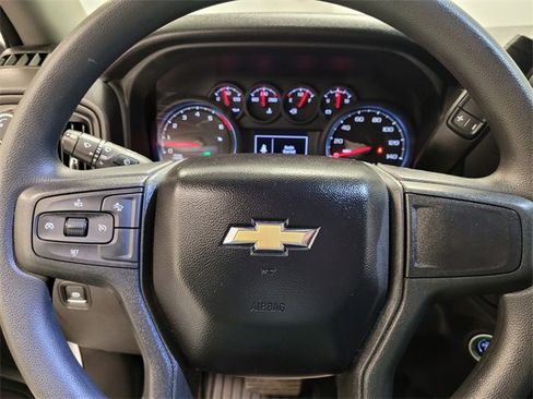 Used 2025 Chevrolet Silverado 2500 Custom w/ Custom Value Package image 23