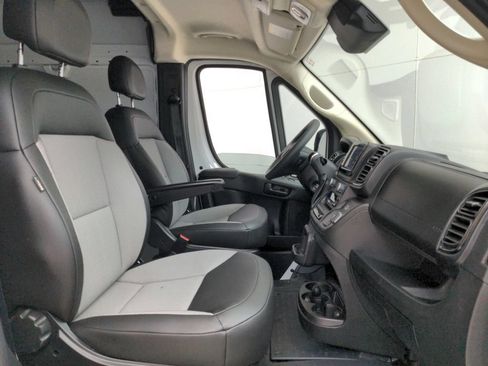 Used 2026 RAM ProMaster 2500 w/ Convenience Group FWD image 22