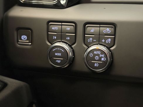 Used 2023 GMC Sierra 1500 AT4 w/ AT4 Premium Package AWD/4WD image 61