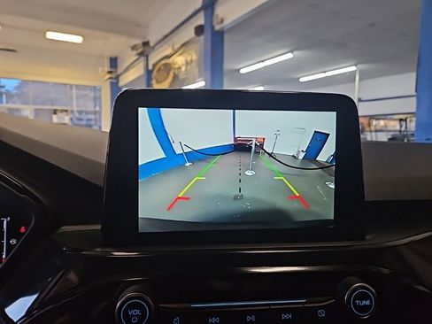 Used 2025 Ford Escape ST-Line image 25