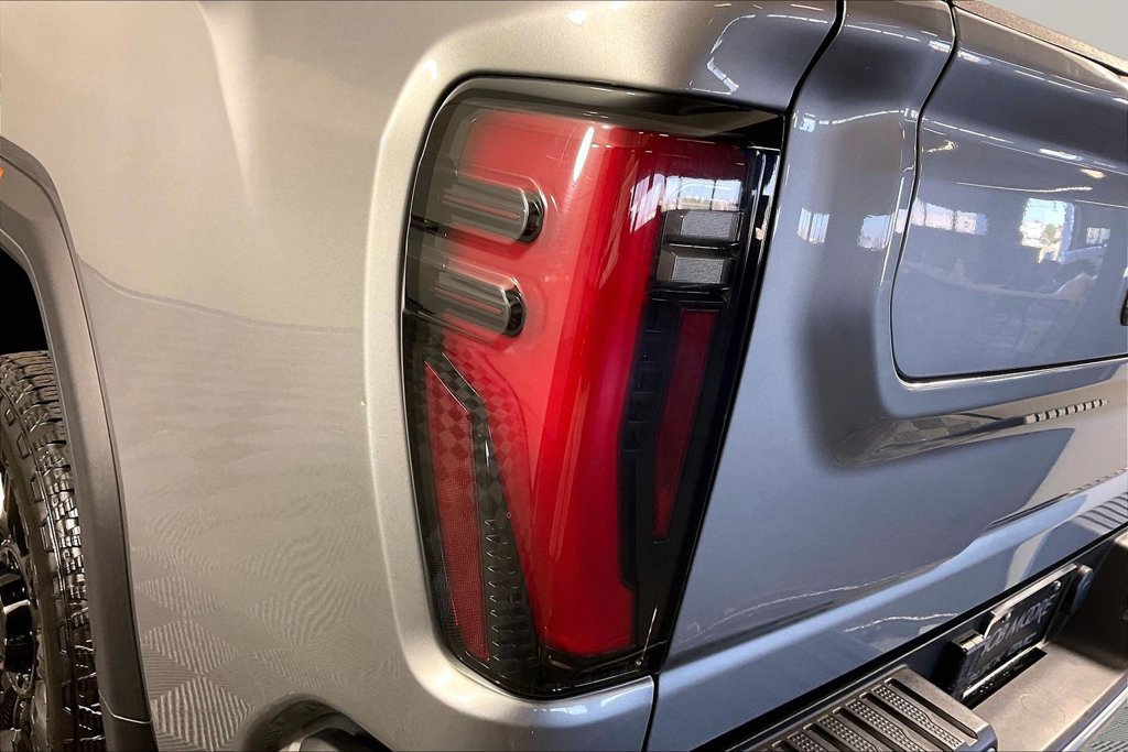 Certified 2025 GMC Sierra 2500 AT4 w/ AT4 Preferred Package AWD/4WD image 20