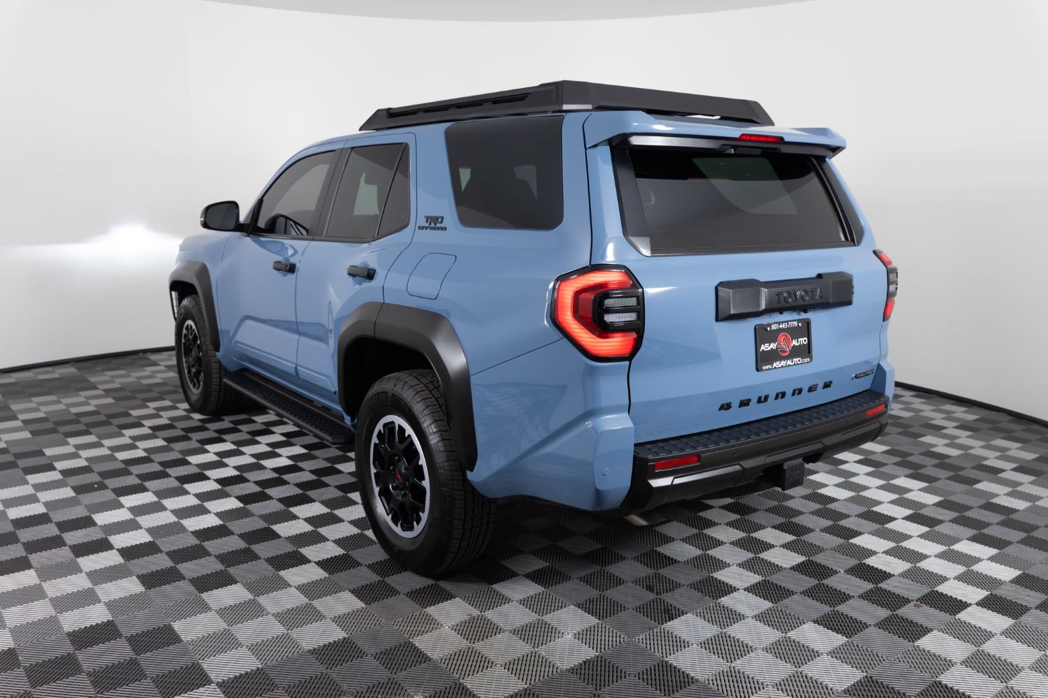 Used 2025 Toyota 4Runner TRD Off-Road AWD/4WD image 4
