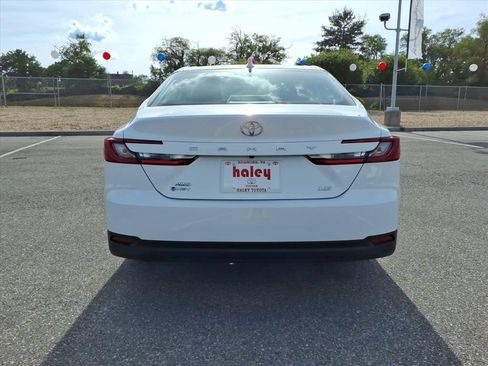 Certified 2025 Toyota Camry LE w/ Convenience Package AWD/4WD image 6