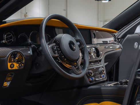 Used 2022 Rolls-Royce Ghost Black Badge image 15