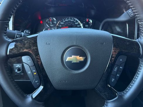 Used 2023 Chevrolet Express 2500 RWD image 27