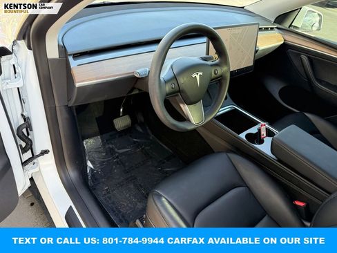 Used 2023 Tesla Model Y Long Range image 31
