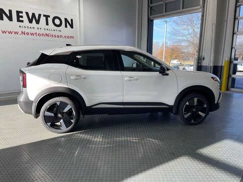 New 2026 Nissan Kicks SR w/ SR Premium Package image 8