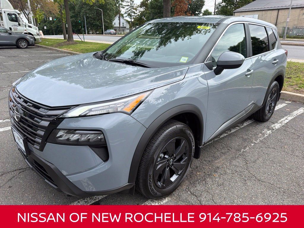 Used 2026 Nissan Rogue SV w/ Cold Weather Package AWD/4WD image 1