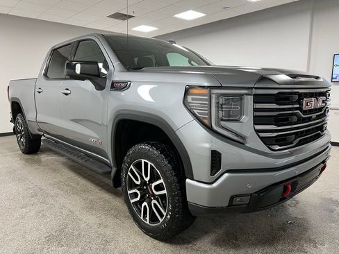 Used 2024 GMC Sierra 1500 AT4 w/ Technology Package image 15