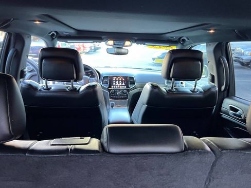 Used 2019 Jeep Grand Cherokee Limited w/ Luxury Group II AWD/4WD image 22