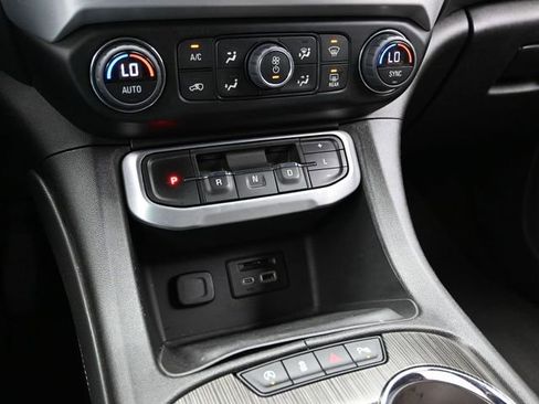 Used 2023 GMC Acadia SLT AWD/4WD image 46