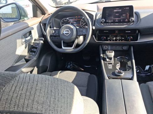 Certified 2022 Nissan Rogue SV AWD/4WD image 12