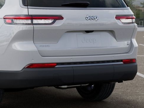 New 2026 Jeep Grand Cherokee L Limited AWD/4WD image 13