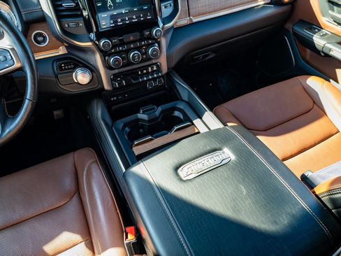 Used 2019 RAM 1500 Laramie Longhorn image 25