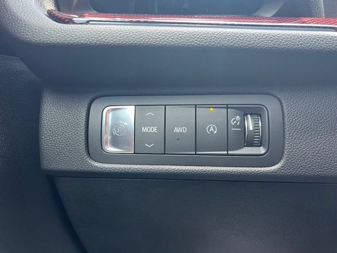 Used 2024 Chevrolet Traverse RS AWD/4WD image 14