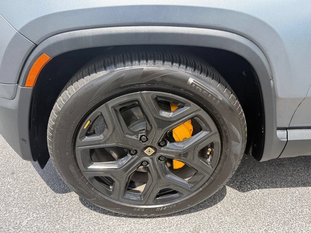 Used 2023 Rivian R1S Adventure Quad AWD/4WD image 46
