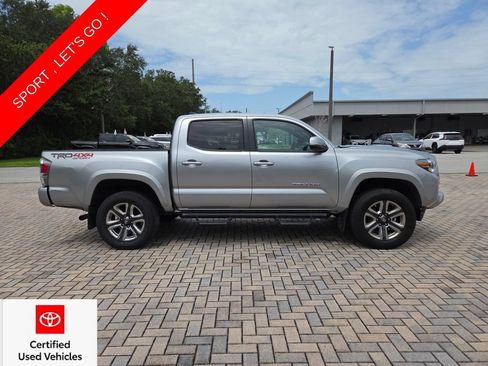 Used 2020 Toyota Tacoma TRD Sport w/ Technology Package AWD/4WD image 12