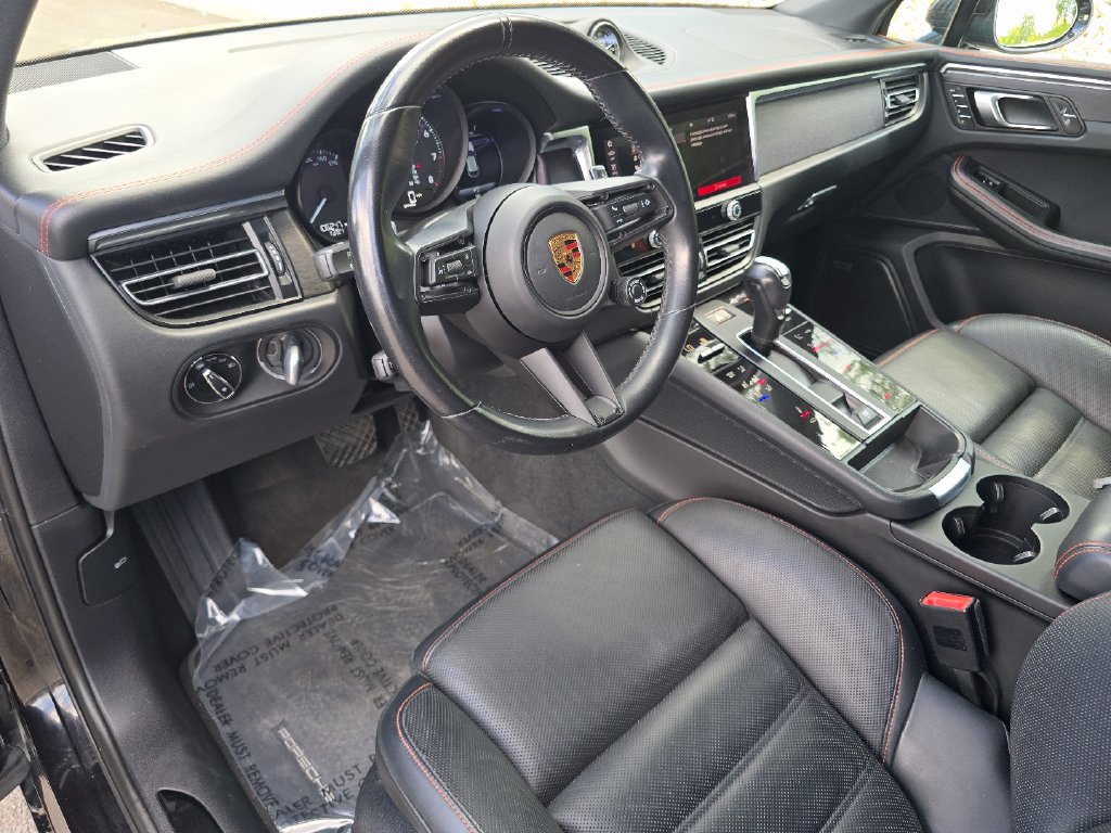 Used 2023 Porsche Macan GTS AWD/4WD image 4