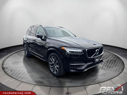 Used 2019 Volvo XC90 T5 Momentum w/ Protection Package image 7