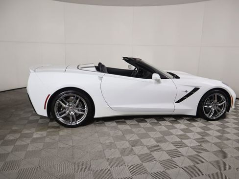 Used 2019 Chevrolet Corvette Stingray Convertible w/ 1LT image 4
