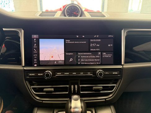 Used 2021 Porsche Macan S AWD/4WD image 25